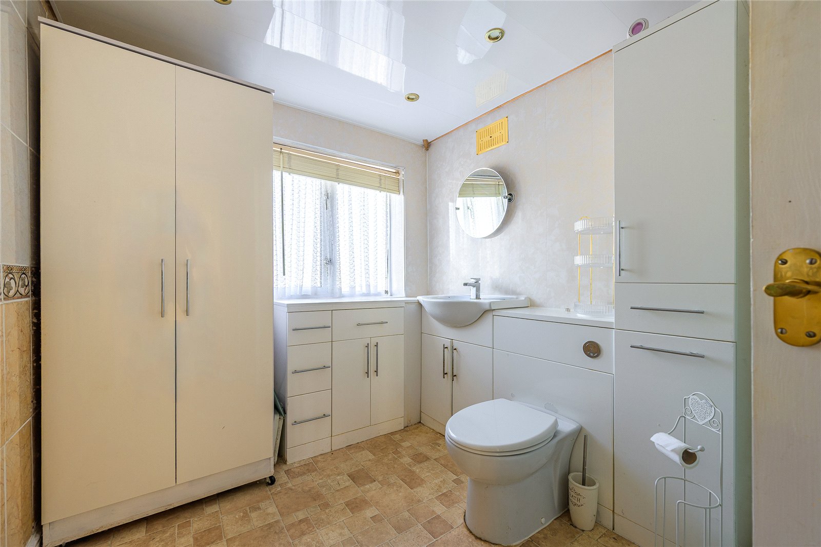 Uplands Avenue, Willenhall, Wolverhampton, WV13 - DB Roberts