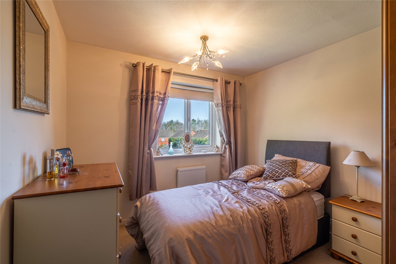 Bluebell Crescent, Wednesfield, Wolverhampton, WV11 - DB Roberts