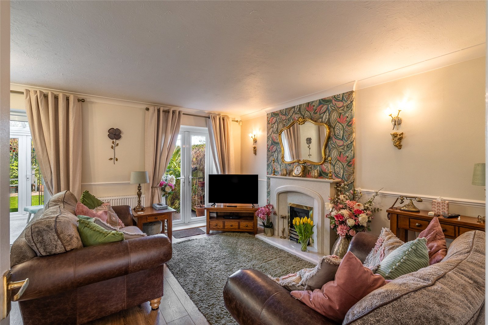 Bluebell Crescent, Wednesfield, Wolverhampton, WV11 - DB Roberts