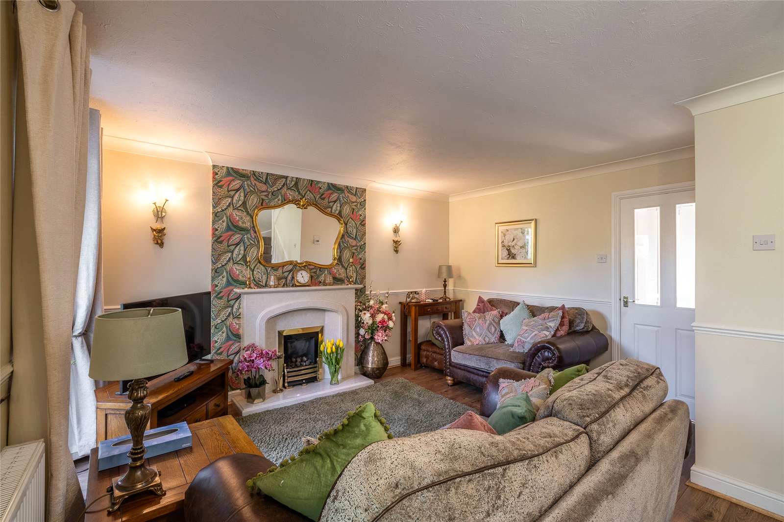 Bluebell Crescent, Wednesfield, Wolverhampton, WV11 - DB Roberts