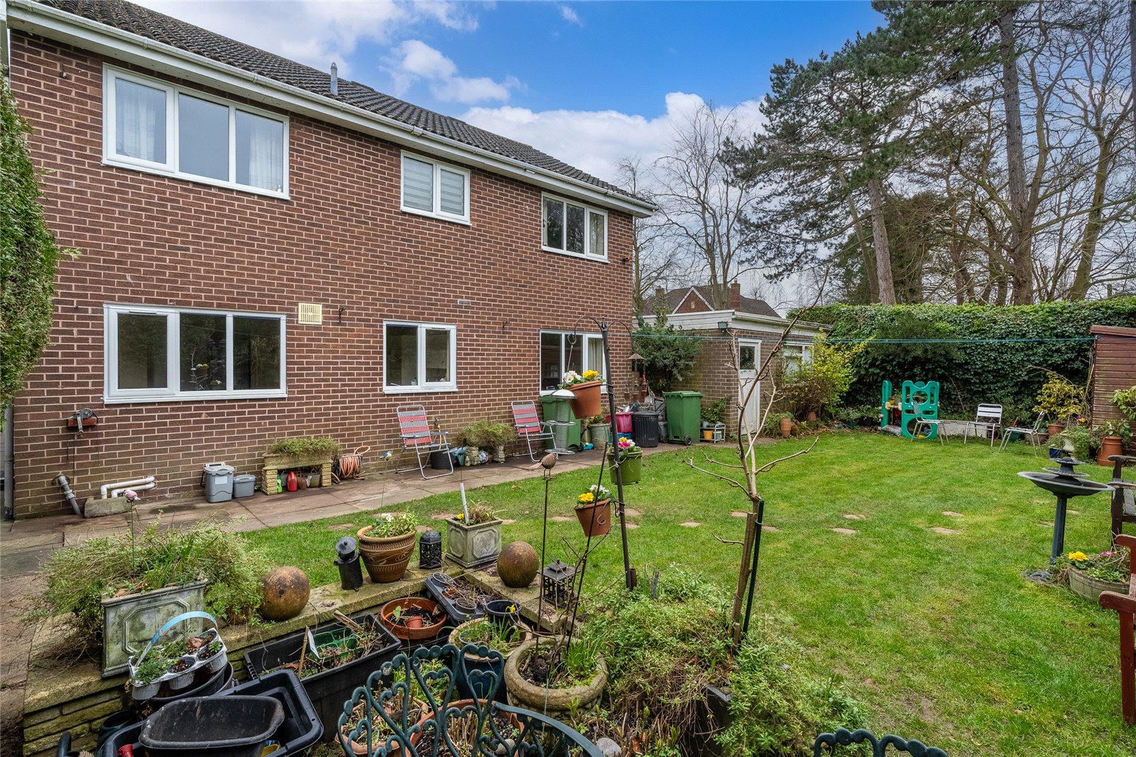 Donnerville Close, Wellington, Telford, TF1 - DB Roberts