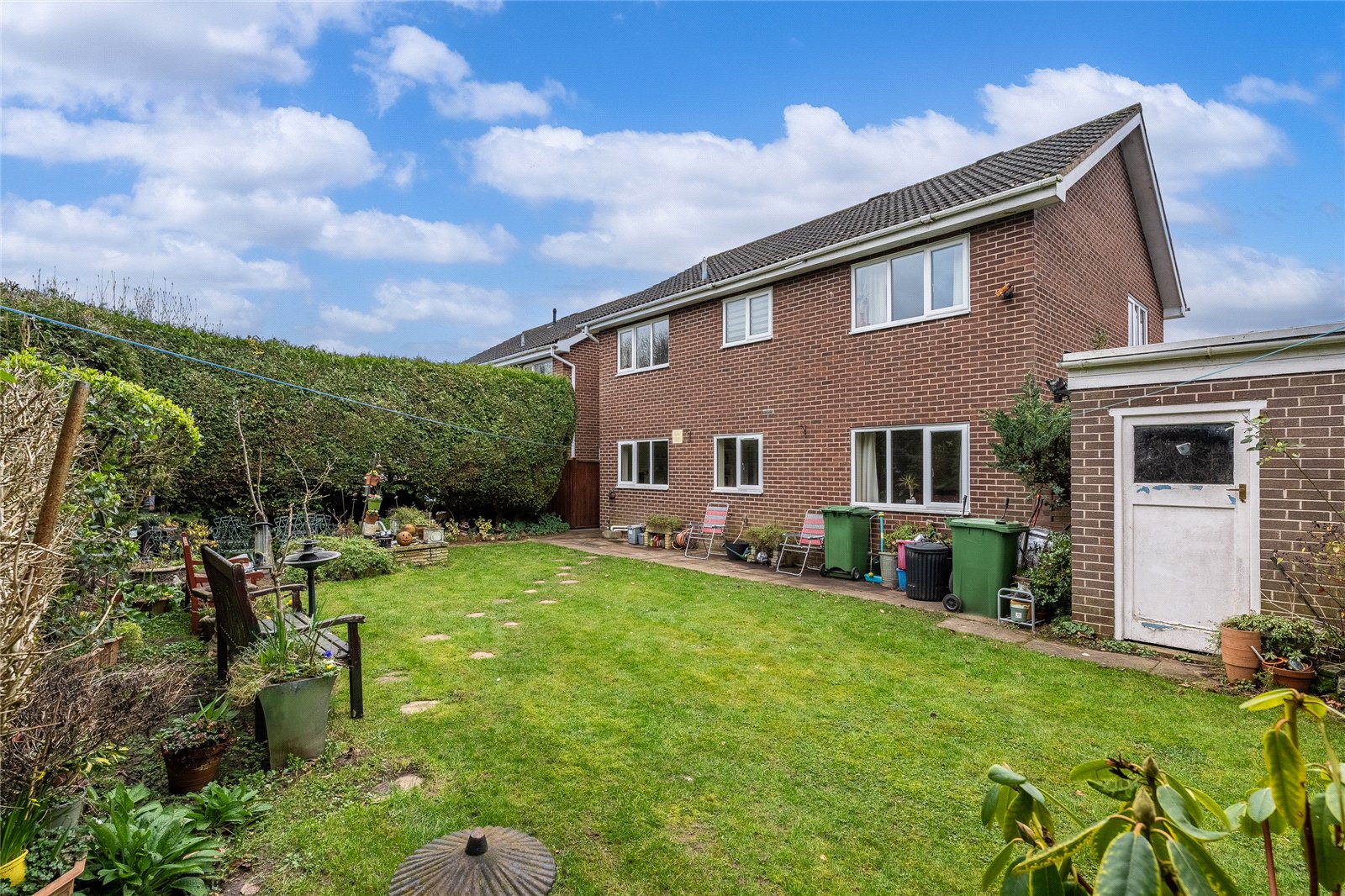 Donnerville Close, Wellington, Telford, TF1 - DB Roberts