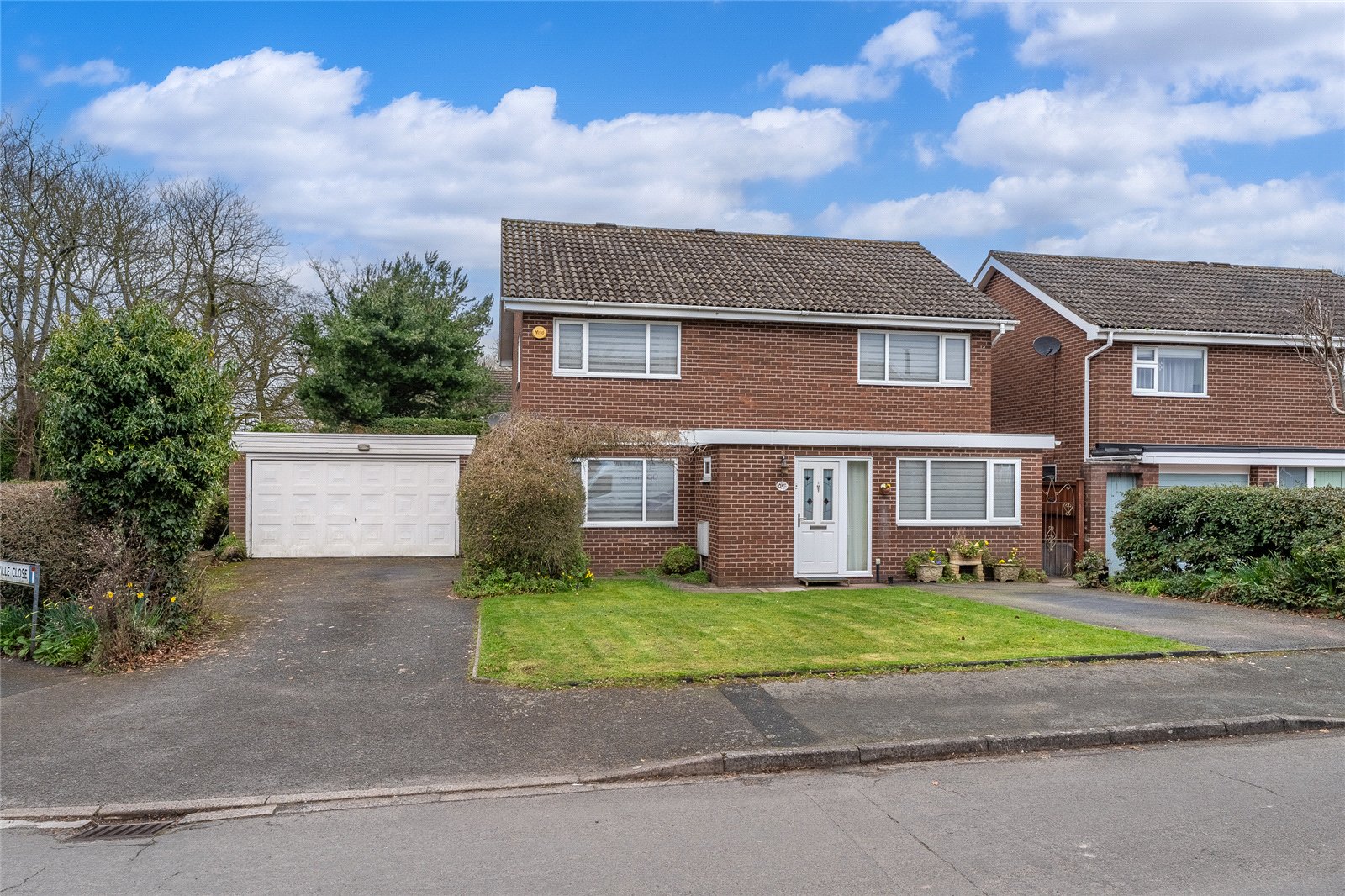 Donnerville Close, Wellington, Telford, TF1 - DB Roberts