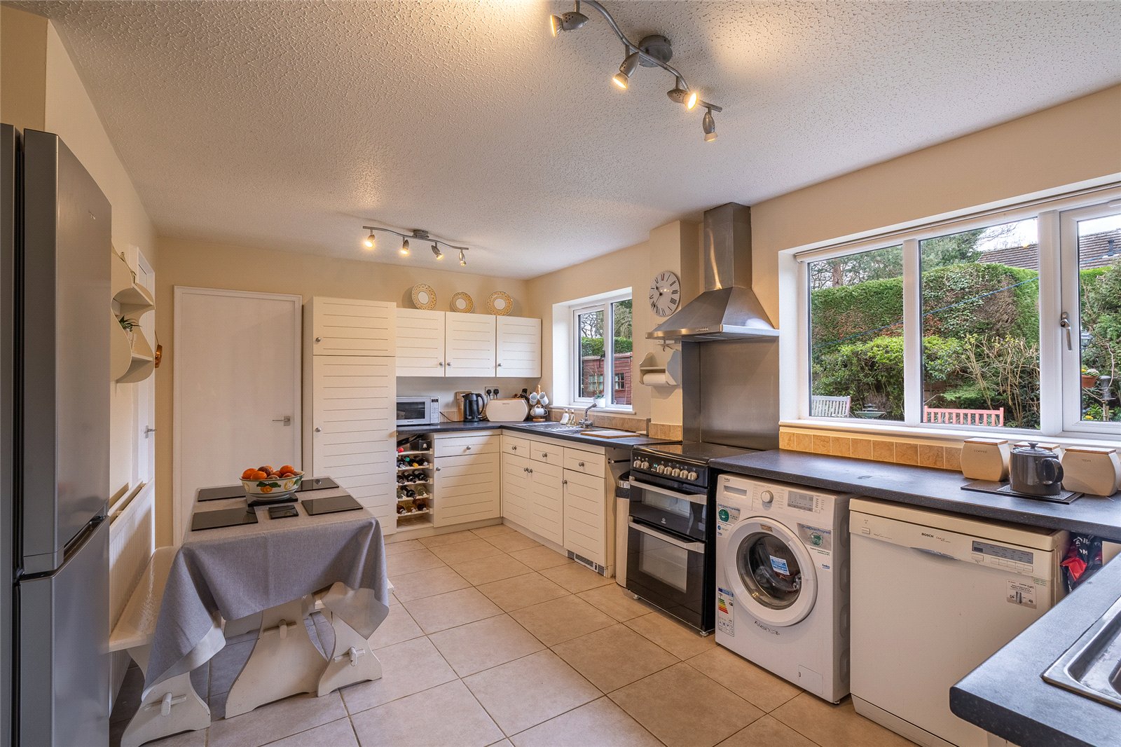 Donnerville Close, Wellington, Telford, TF1 - DB Roberts