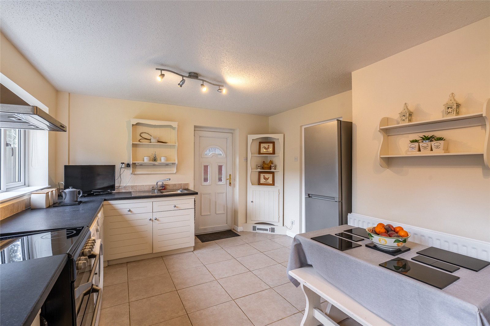 Donnerville Close, Wellington, Telford, TF1 - DB Roberts