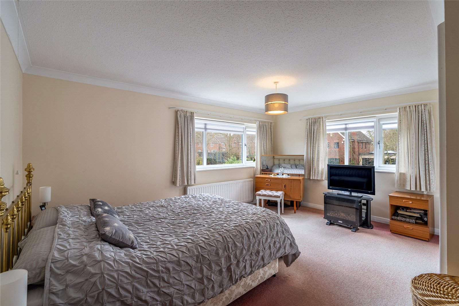 Donnerville Close, Wellington, Telford, TF1 - DB Roberts