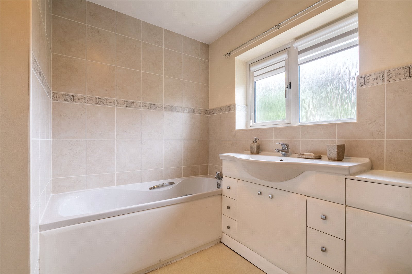 Donnerville Close, Wellington, Telford, TF1 - DB Roberts