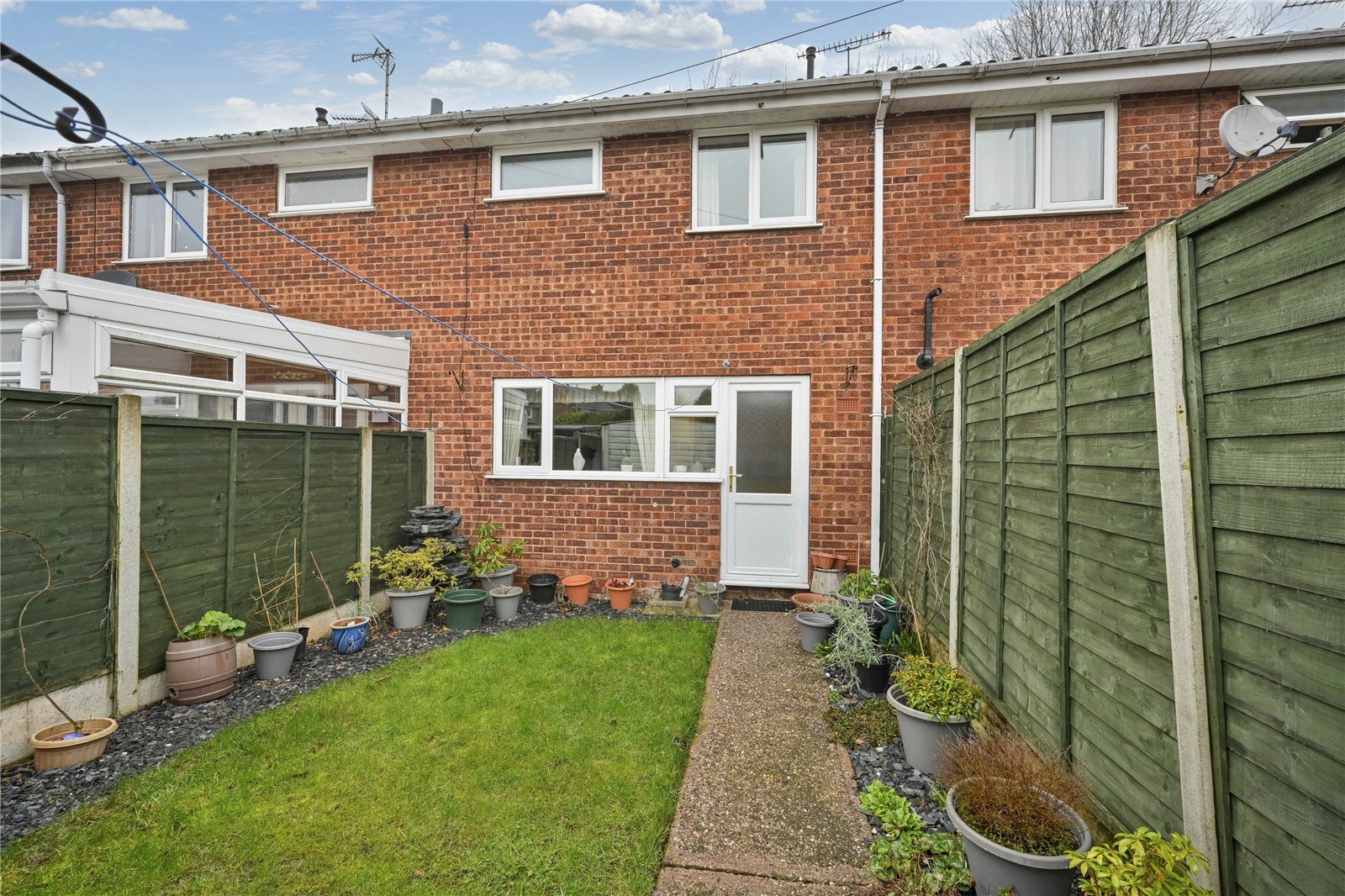 Oldfields Crescent, Great Haywood, Stafford, ST18 - DB Roberts
