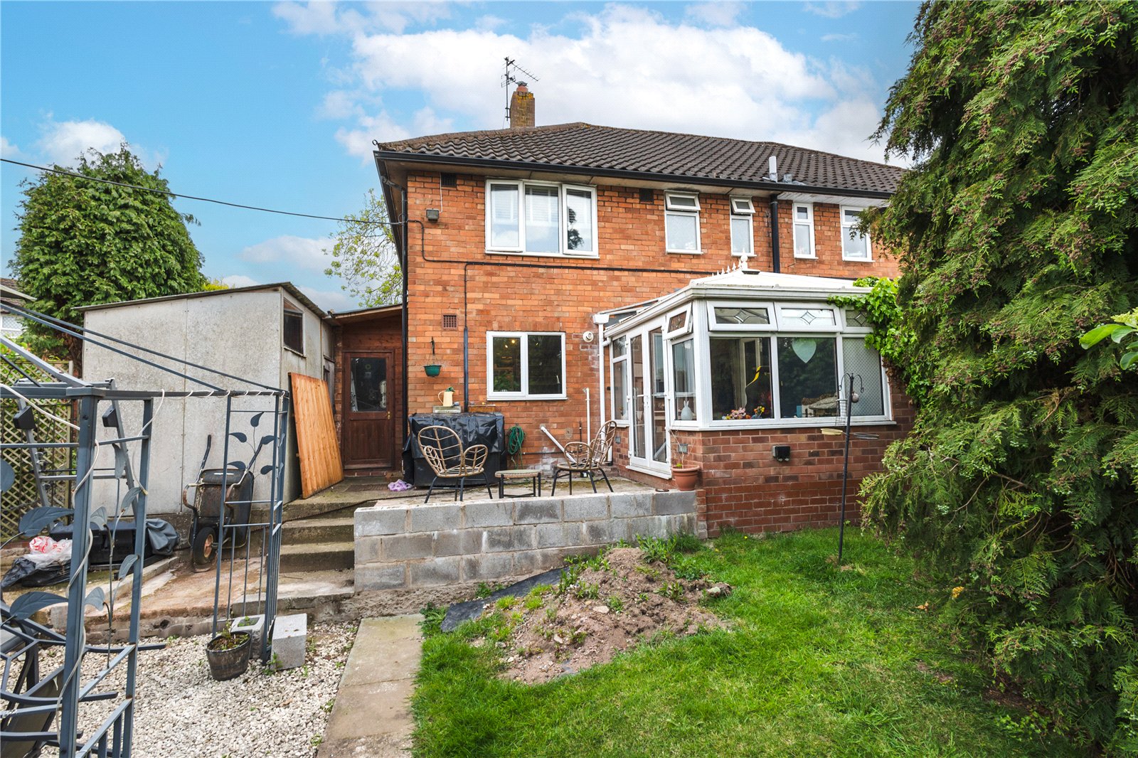 Dickens Road, Trench, Telford, TF2 - DB Roberts