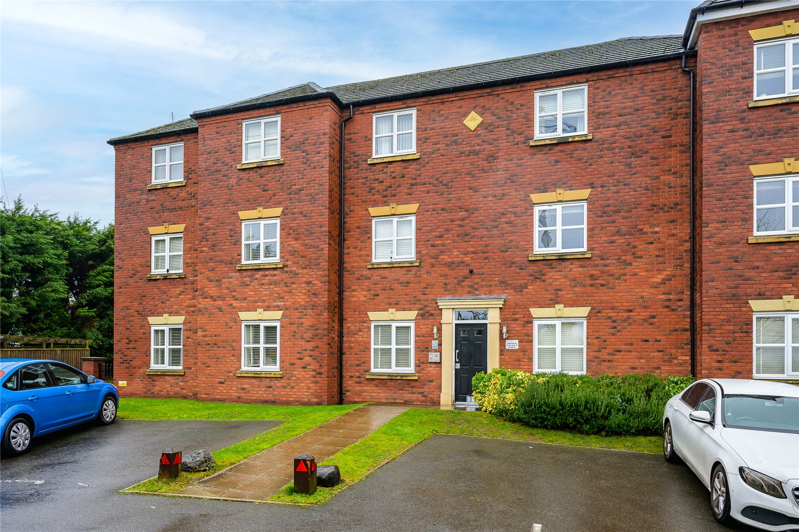 Charles Hayward Drive, Dovedale, Wolverhampton, WV4 - DB Roberts