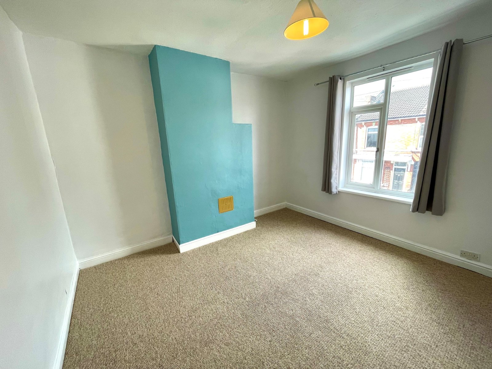 Rayleigh Road, Wolverhampton, West Midlands, WV3 - DB Roberts