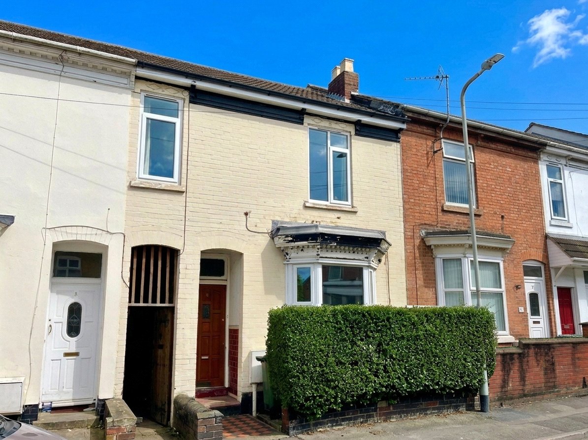 Rayleigh Road, Wolverhampton, West Midlands, WV3 - DB Roberts