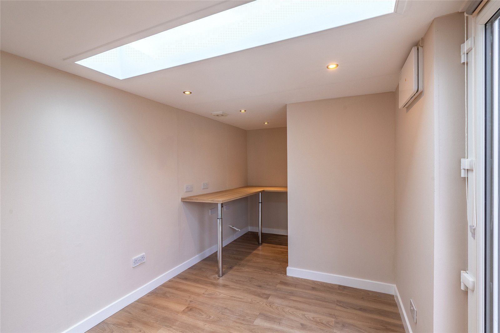 Athol Drive, St. Georges, Telford, TF2 - DB Roberts