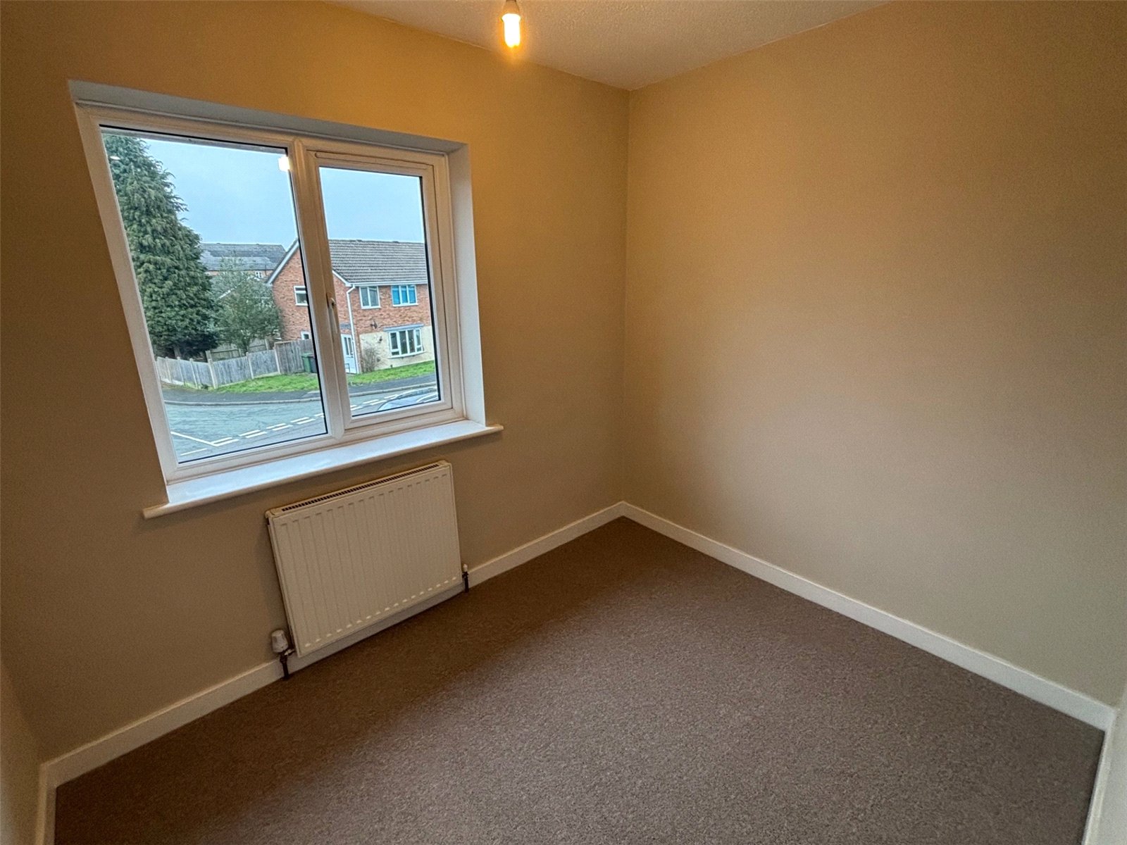 Walker Crescent, St. Georges, Telford, TF2 - DB Roberts