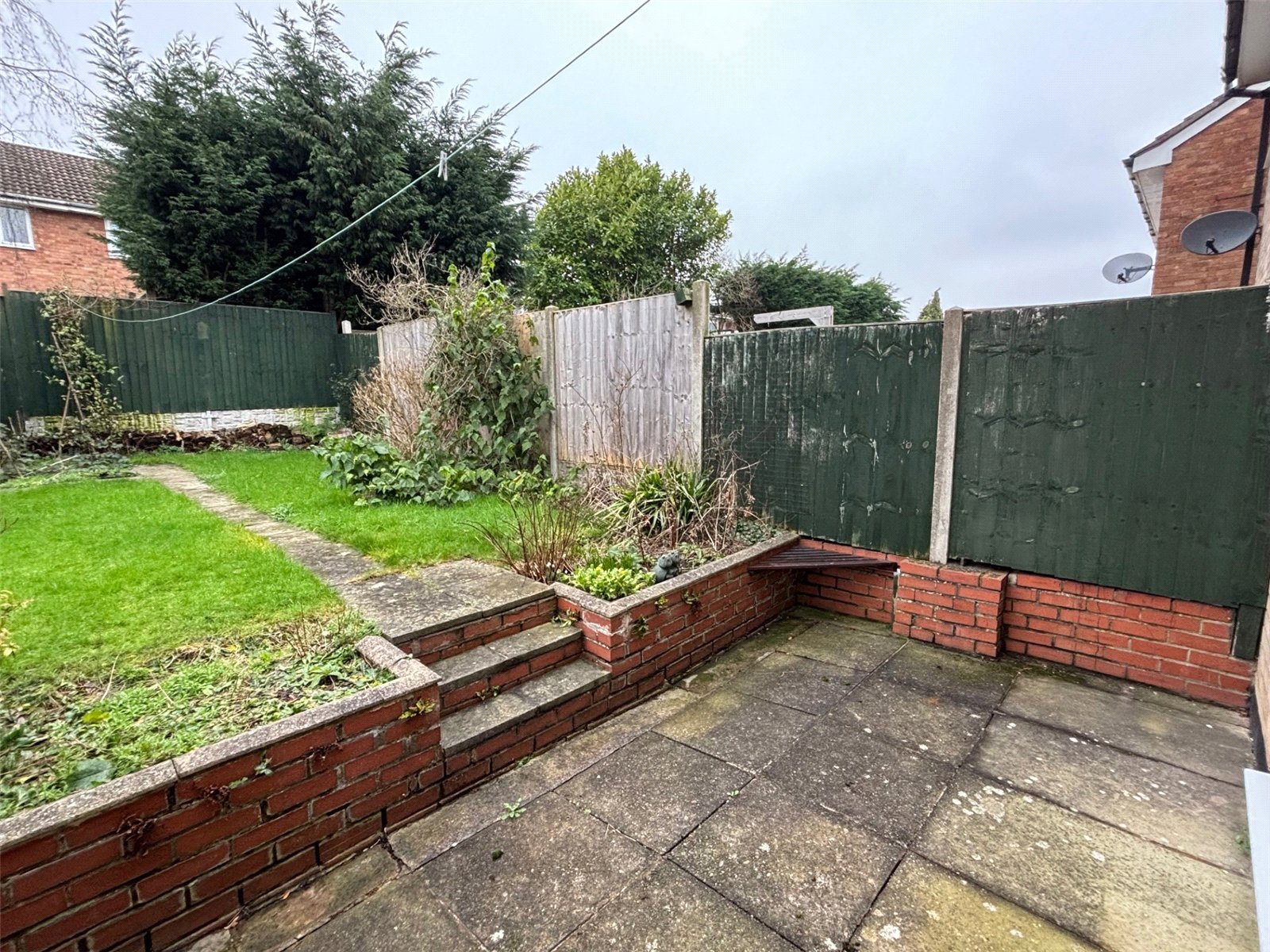 Walker Crescent, St. Georges, Telford, TF2 - DB Roberts