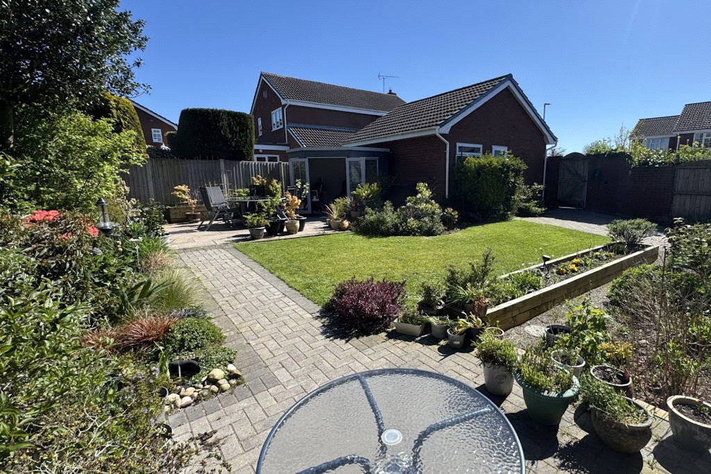 Meadow Close, Gnosall, Stafford, ST20 - DB Roberts