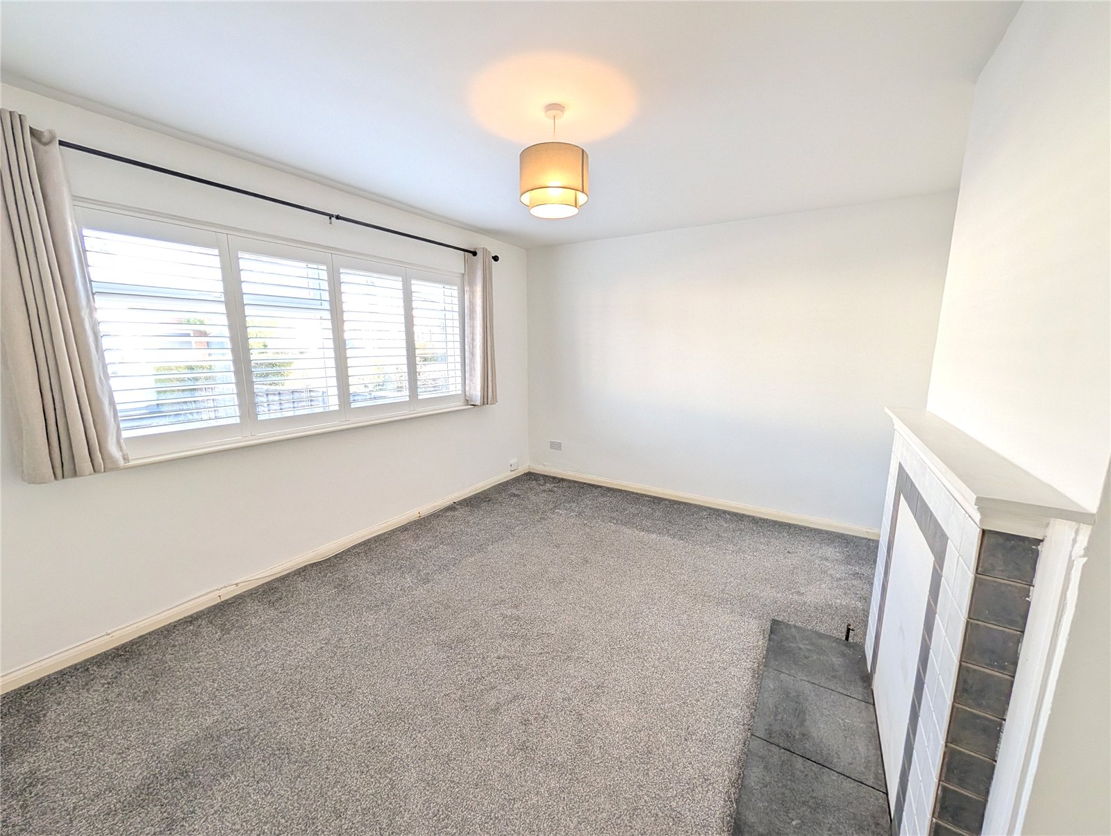 St. Cuthberts Crescent, Albrighton, Wolverhampton, WV7 - DB Roberts