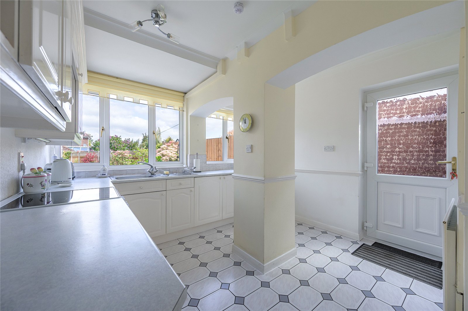 Madeira Avenue, Codsall, Wolverhampton, WV8 - DB Roberts