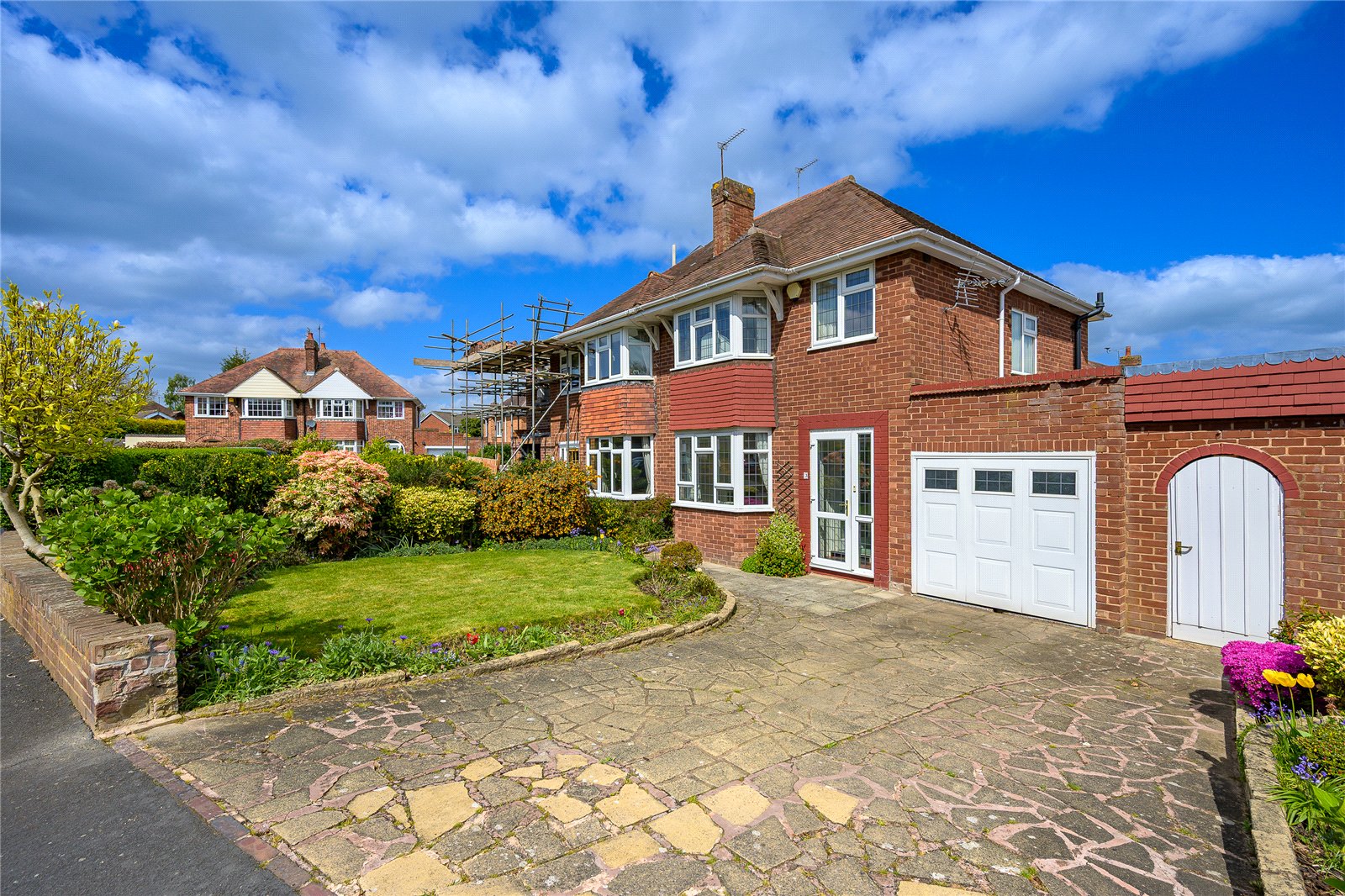 Madeira Avenue, Codsall, Wolverhampton, WV8 - DB Roberts