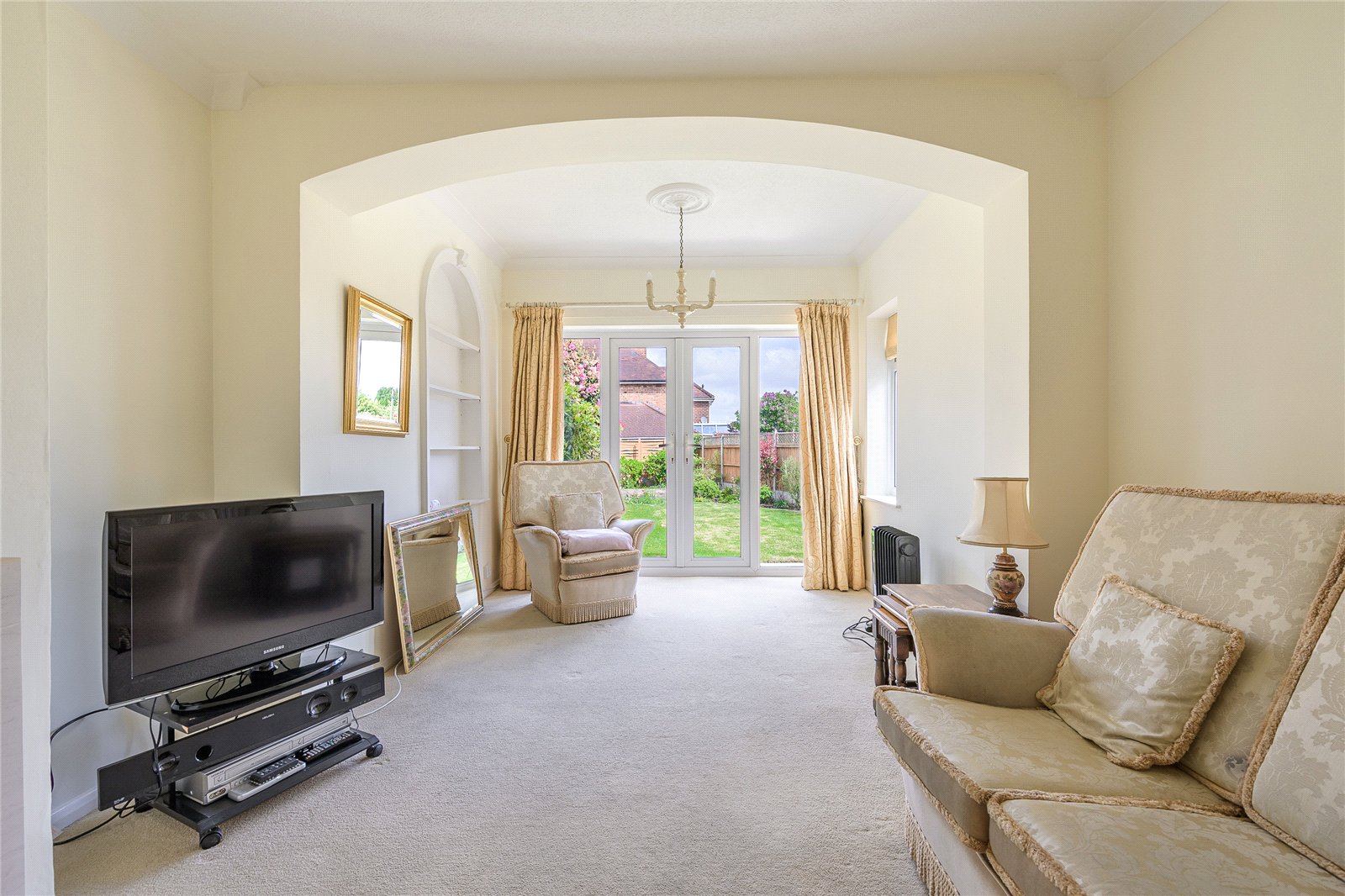 Madeira Avenue, Codsall, Wolverhampton, WV8 - DB Roberts