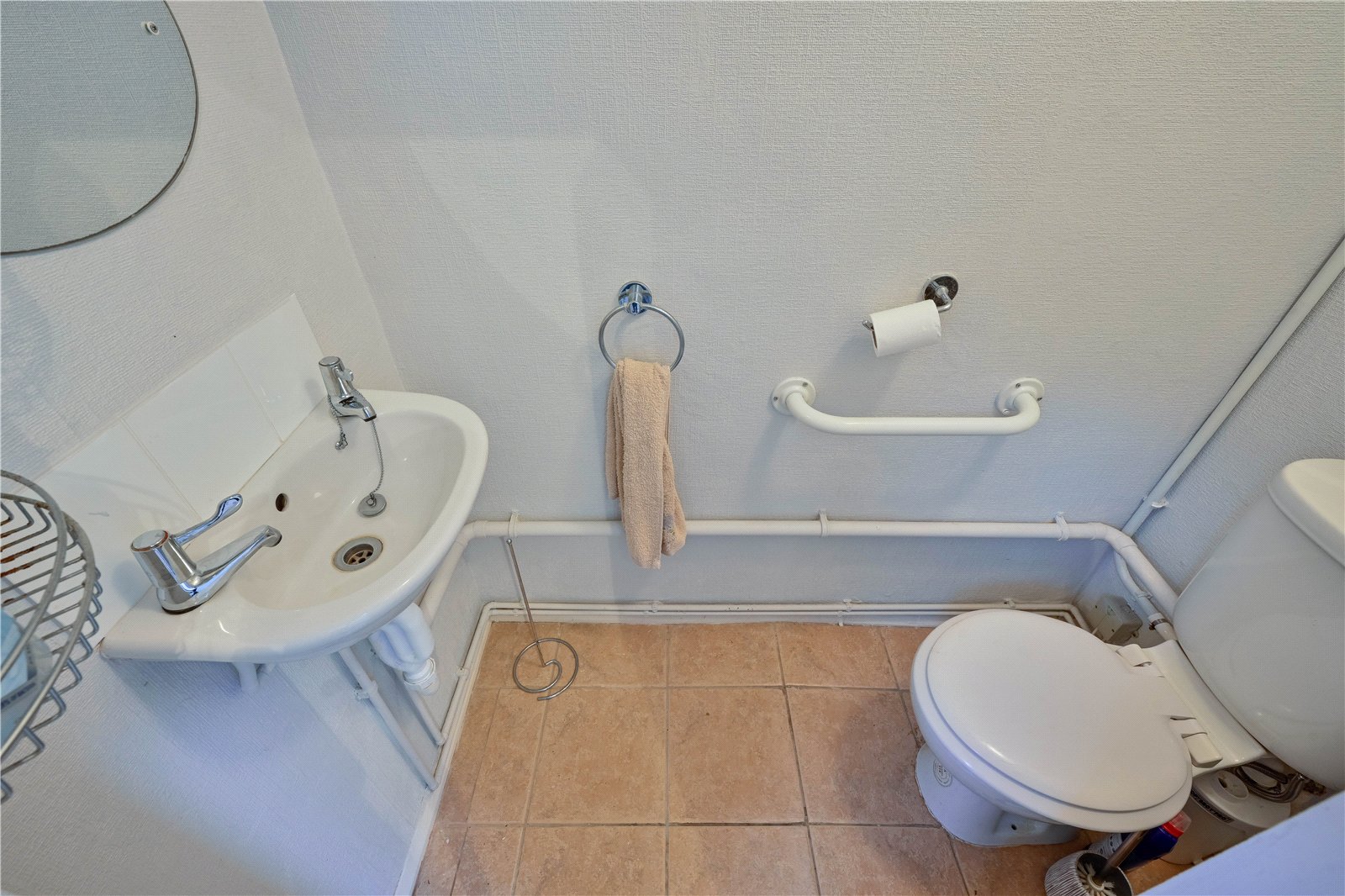 Farmdown Road, Baswich, Stafford, ST17 - DB Roberts