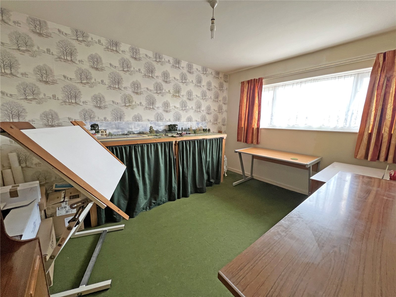 Prince Edward Crescent, Malinslee, Telford, TF3 - DB Roberts