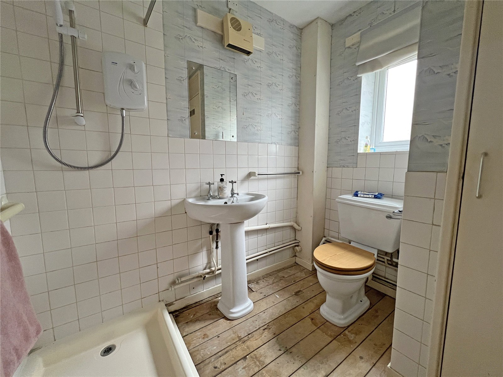 Prince Edward Crescent, Malinslee, Telford, TF3 - DB Roberts