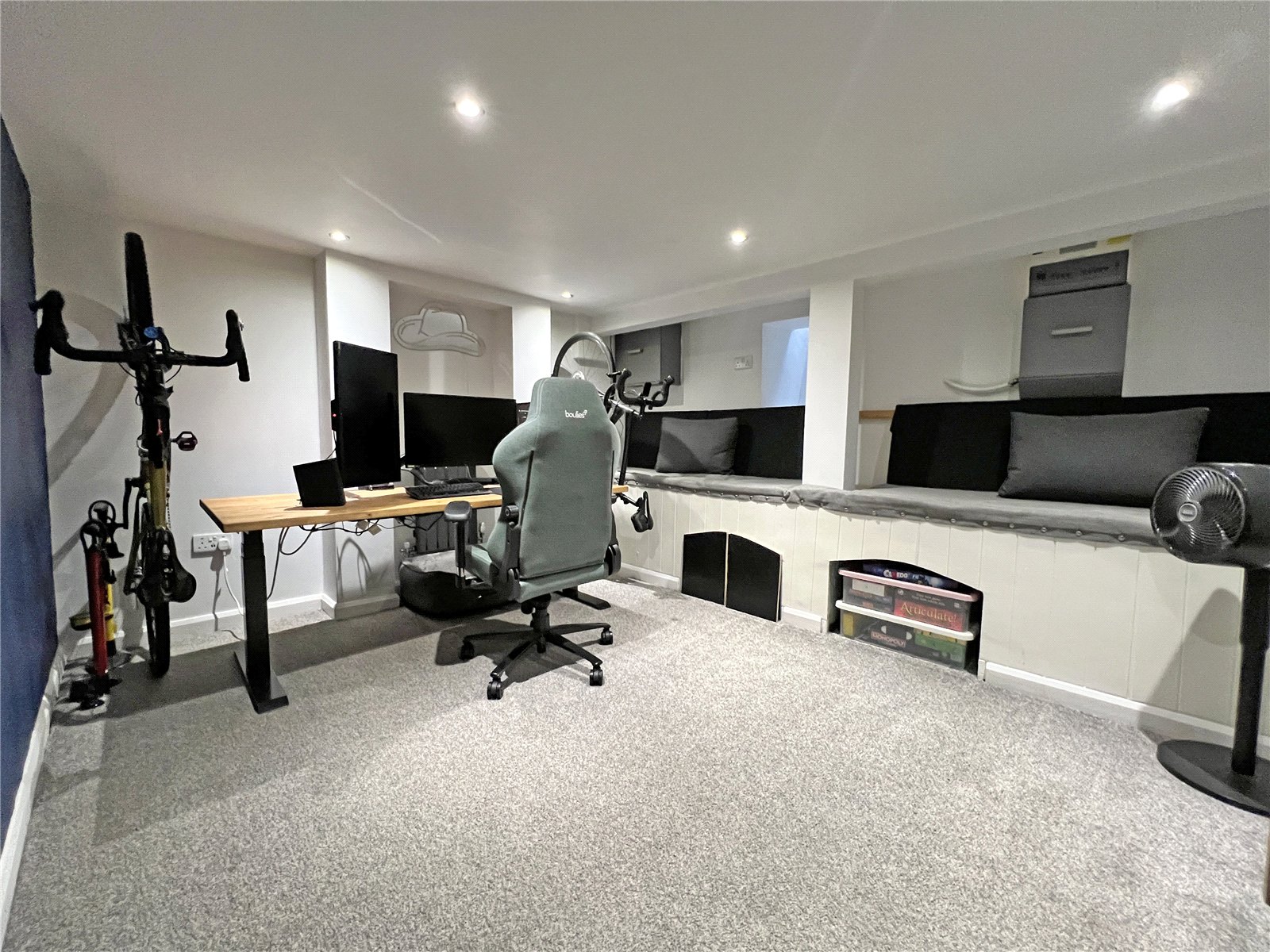 Slaney Street, Oakengates, Telford, TF2 - DB Roberts