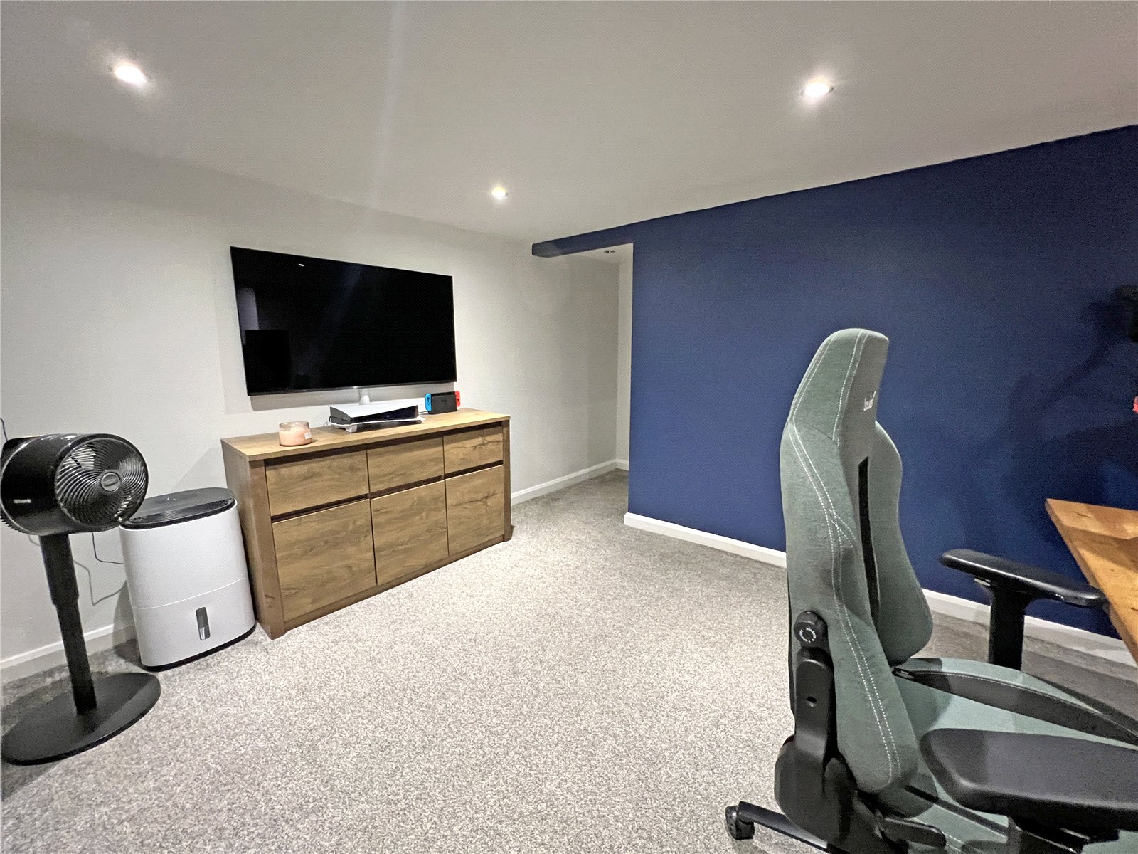 Slaney Street, Oakengates, Telford, TF2 - DB Roberts