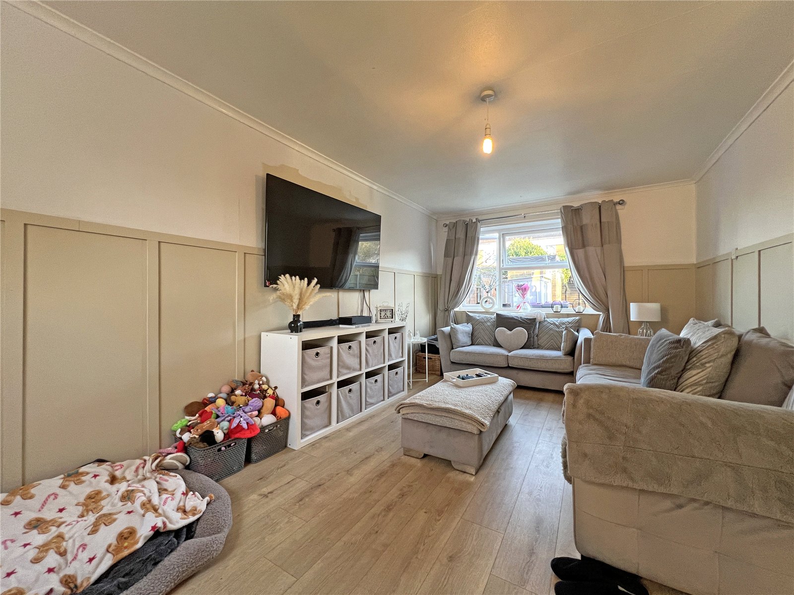 Weybridge, Woodside, Telford, TF7 - DB Roberts