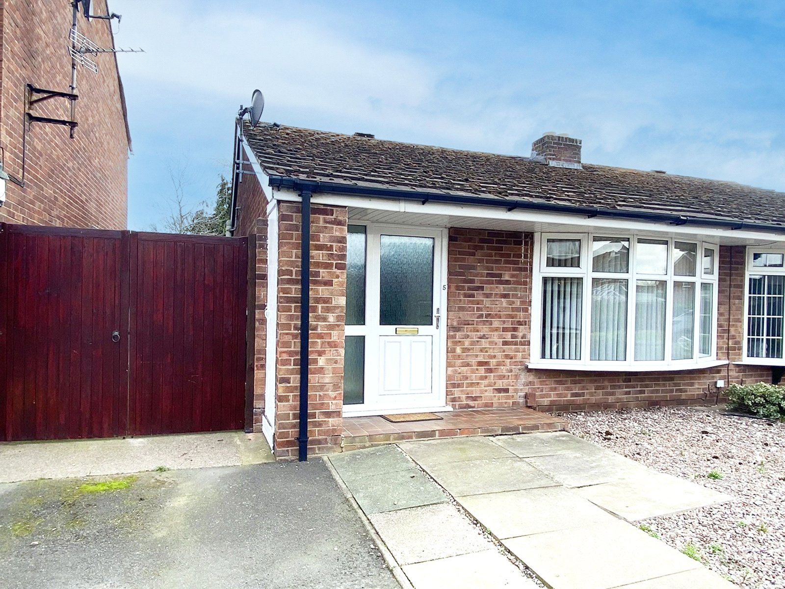 Sutton Road, Admaston, Telford, TF5 - DB Roberts