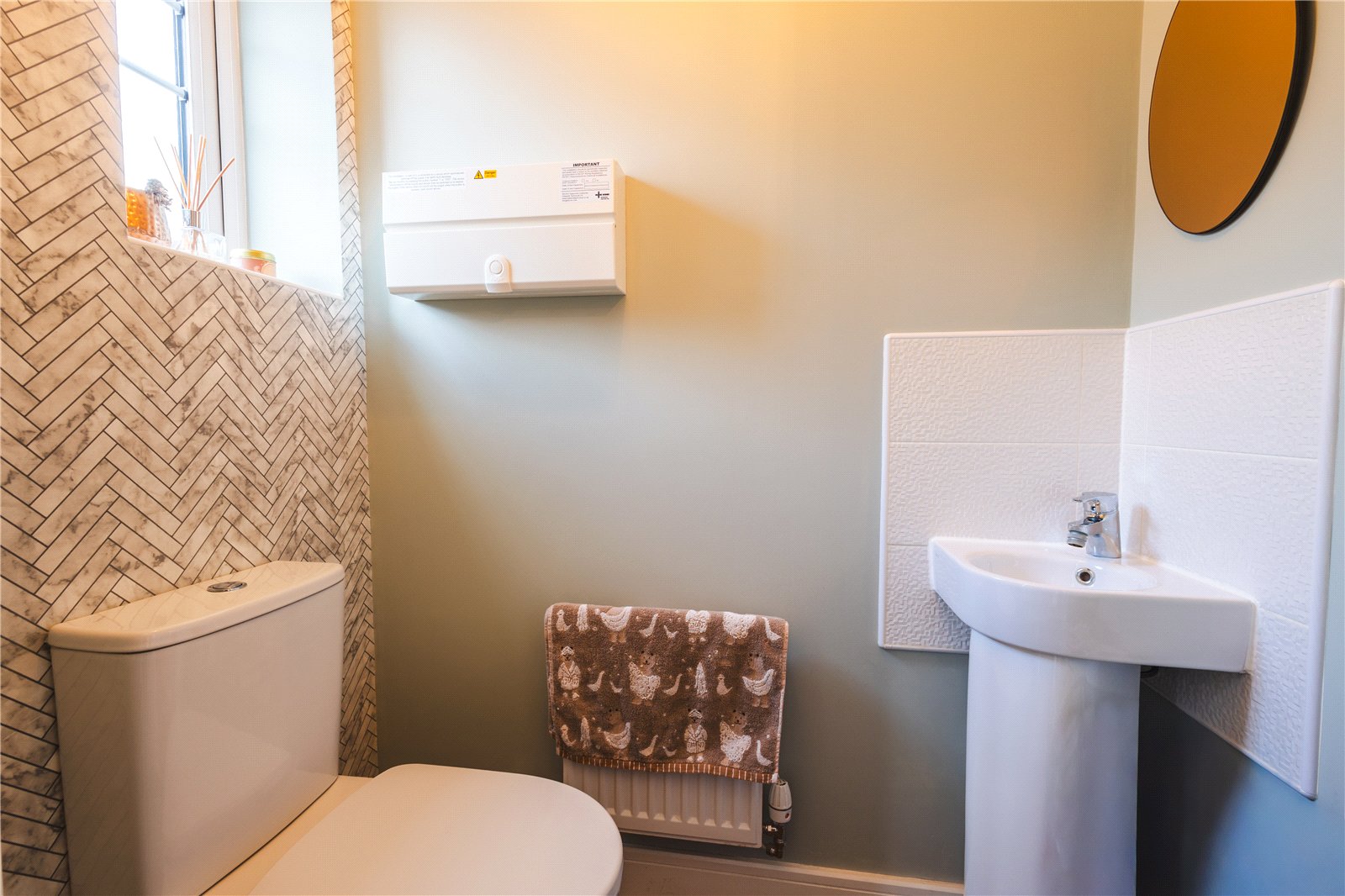 Watts Drive, Shifnal, Telford, TF11 - DB Roberts