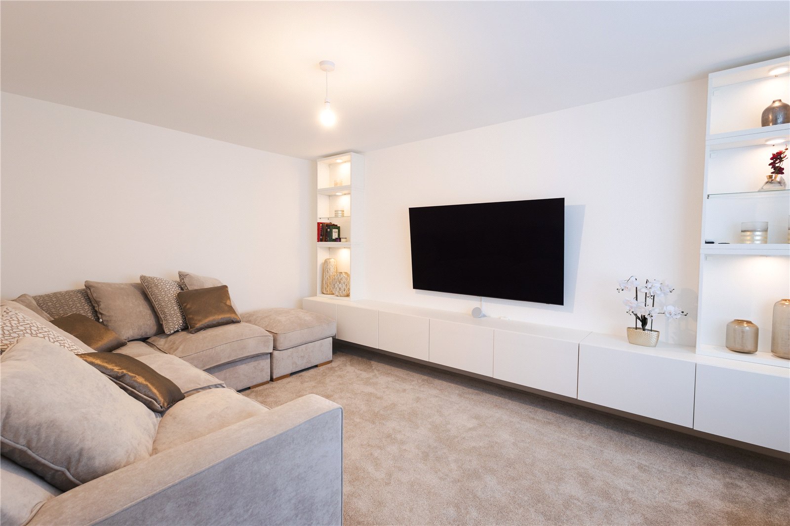John Rushton Drive, Priorslee, Telford, TF2 - DB Roberts