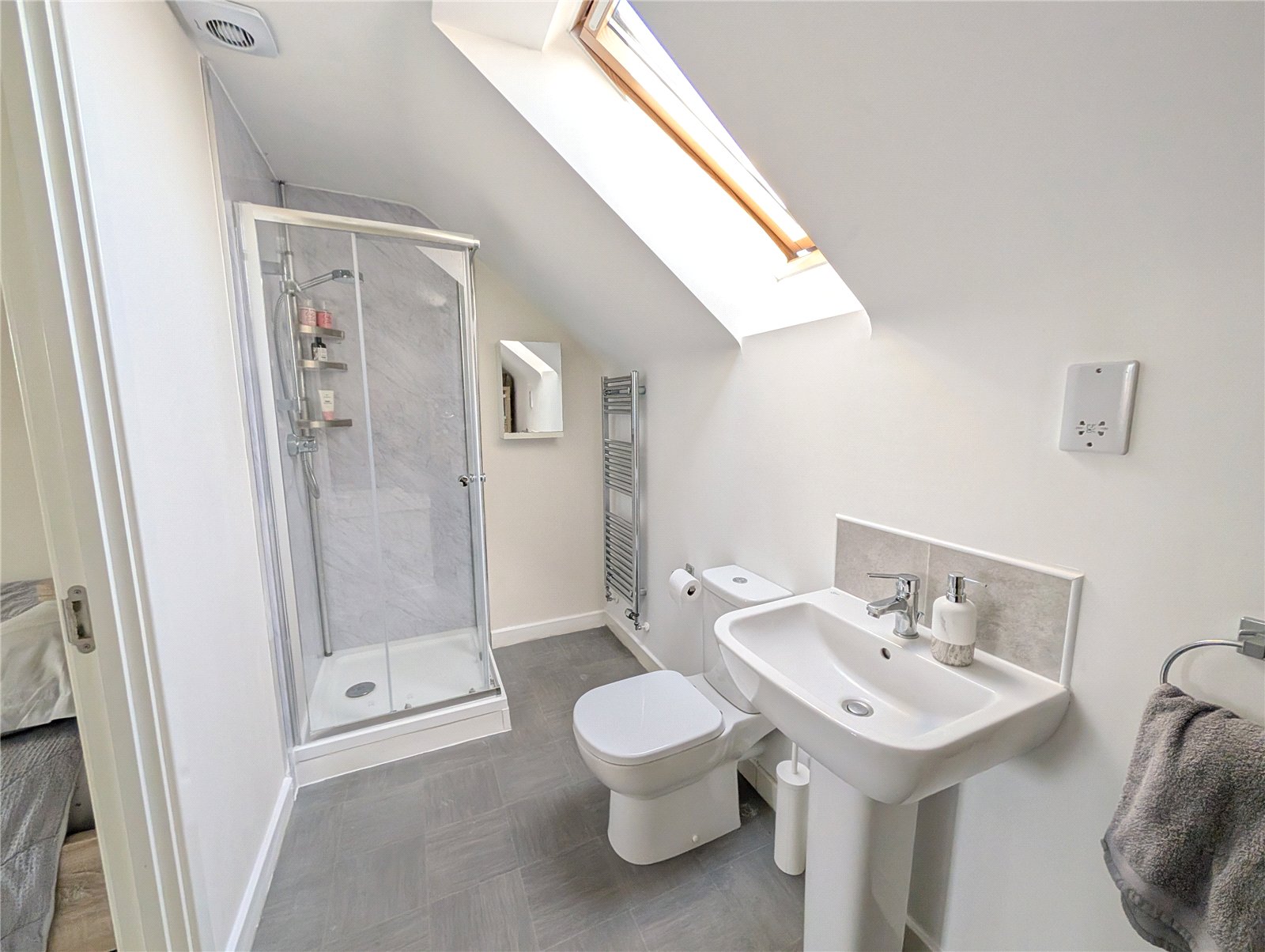 Ward Street, Ettingshall, Wolverhampton, WV2 - DB Roberts