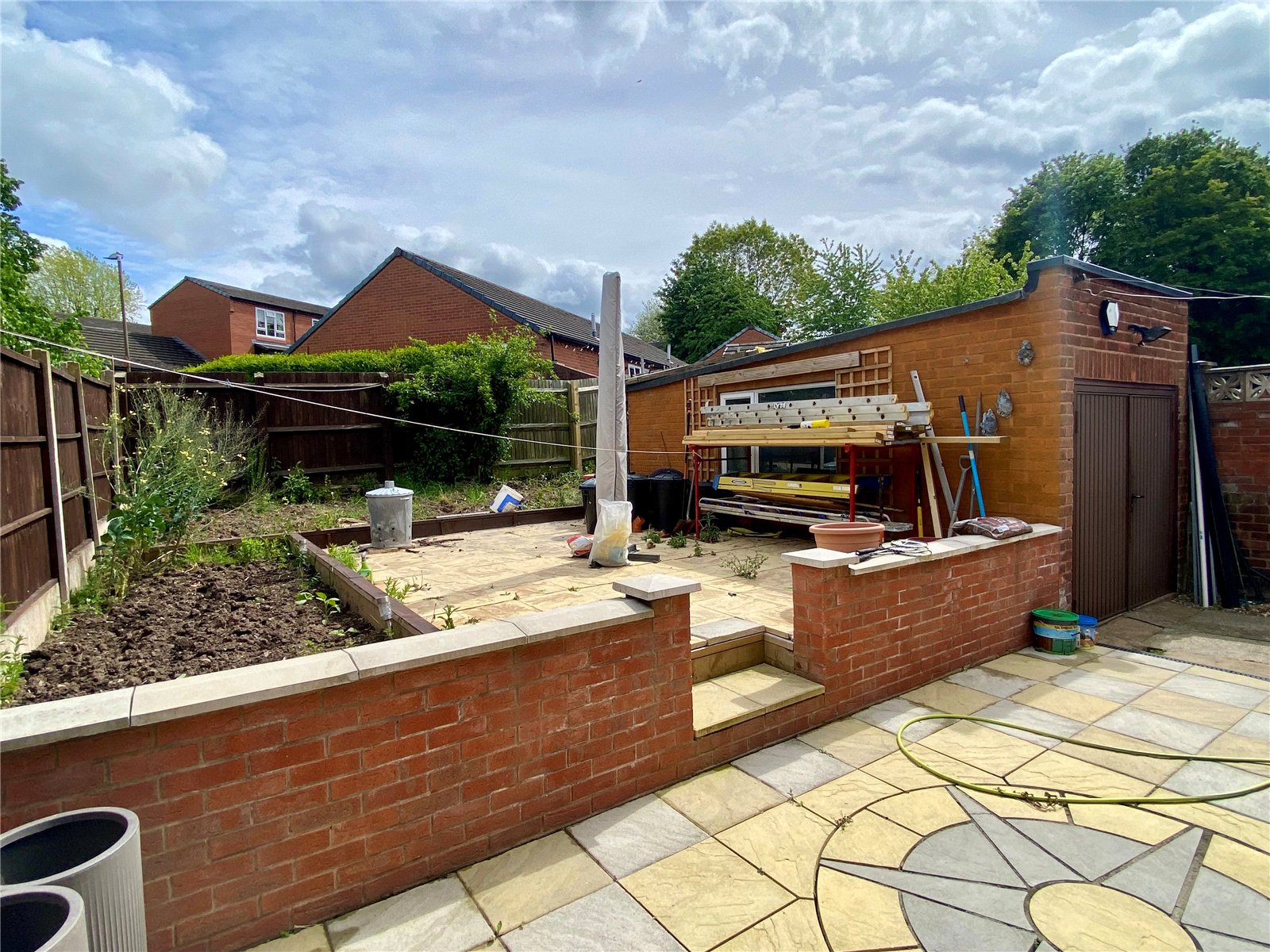 Teagues Crescent, Trench, Telford, TF2 - DB Roberts