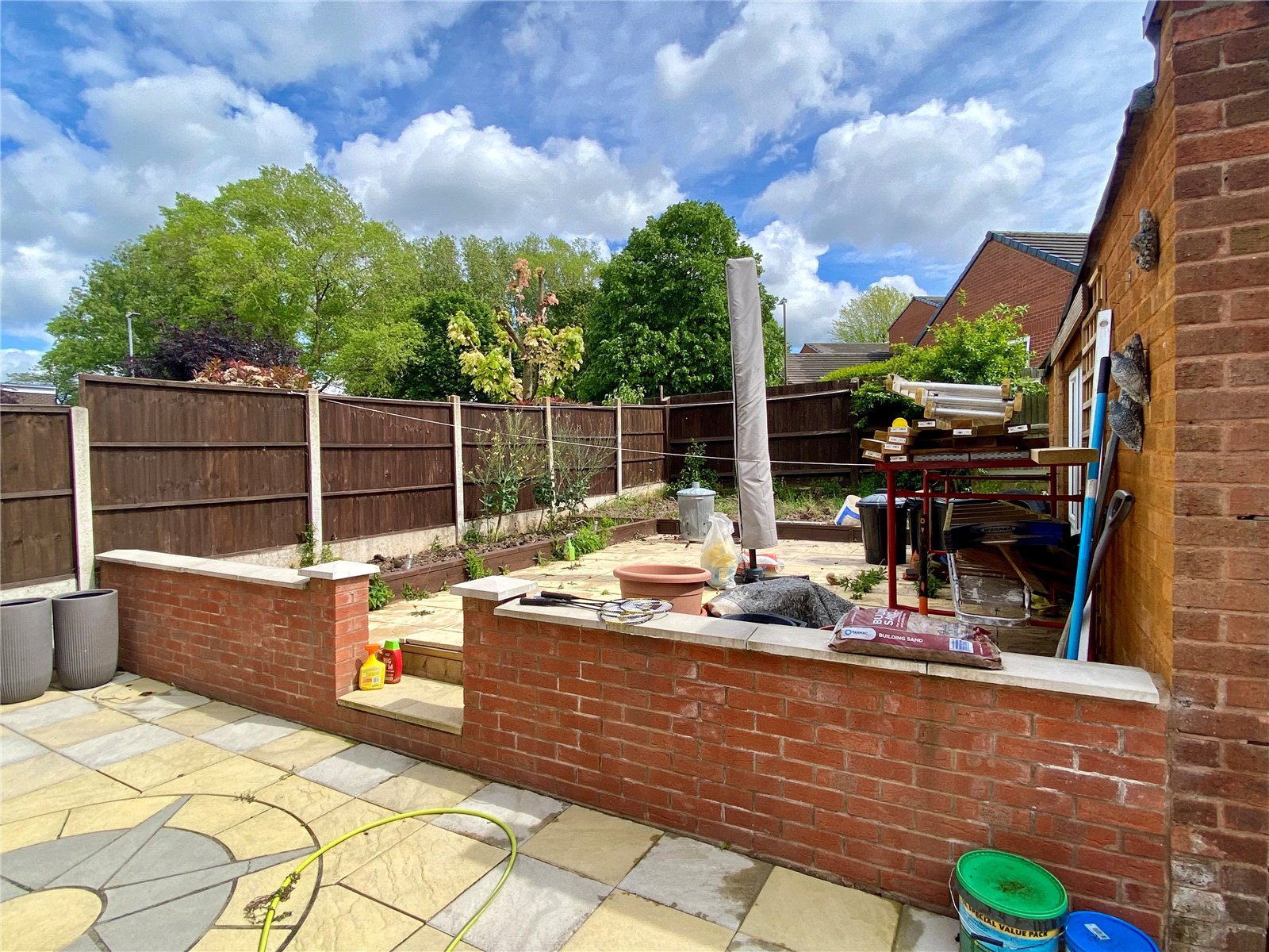Teagues Crescent, Trench, Telford, TF2 - DB Roberts
