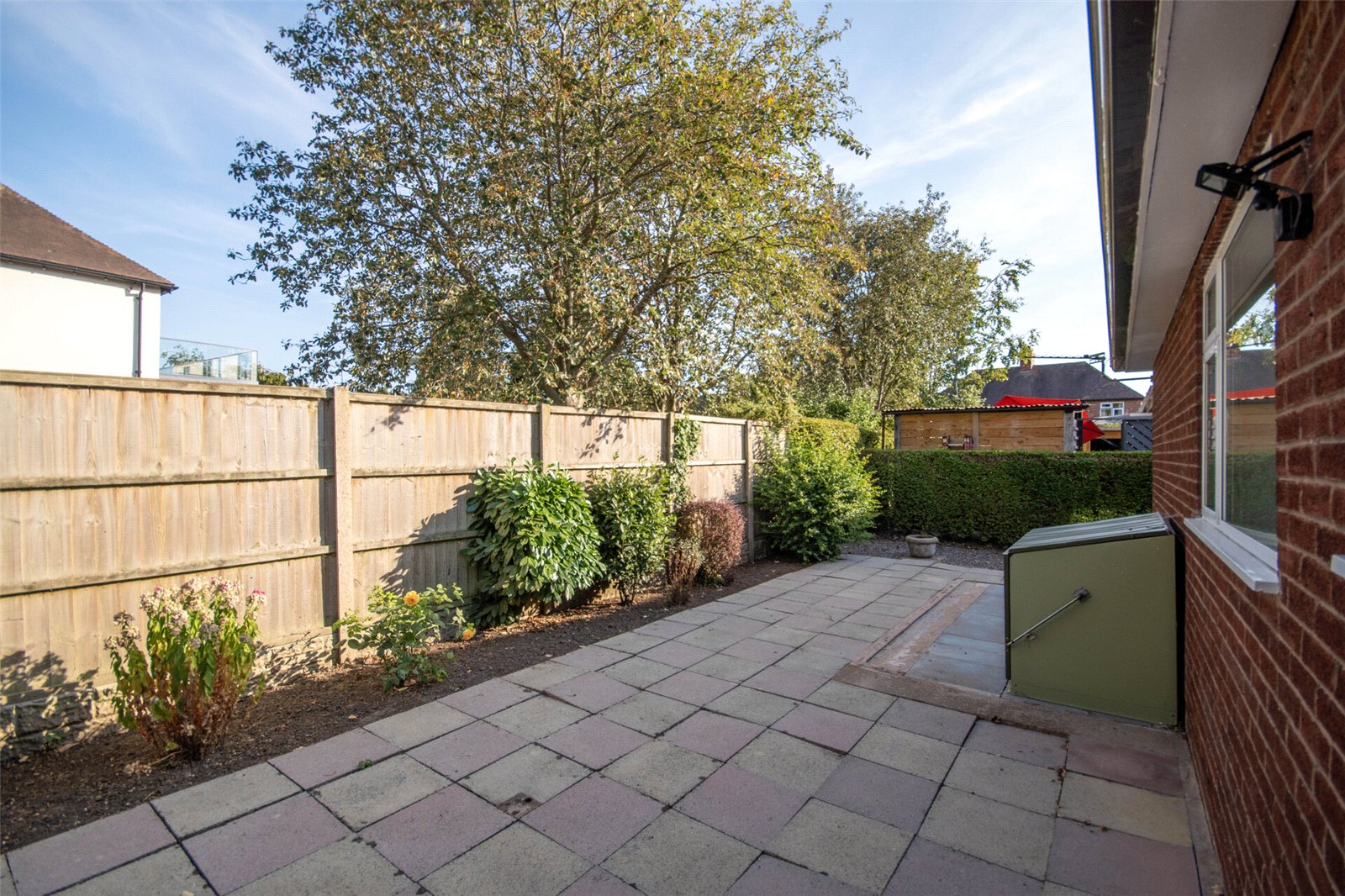 Oakfield Close, Copthorne, Shrewsbury, SY3 - DB Roberts