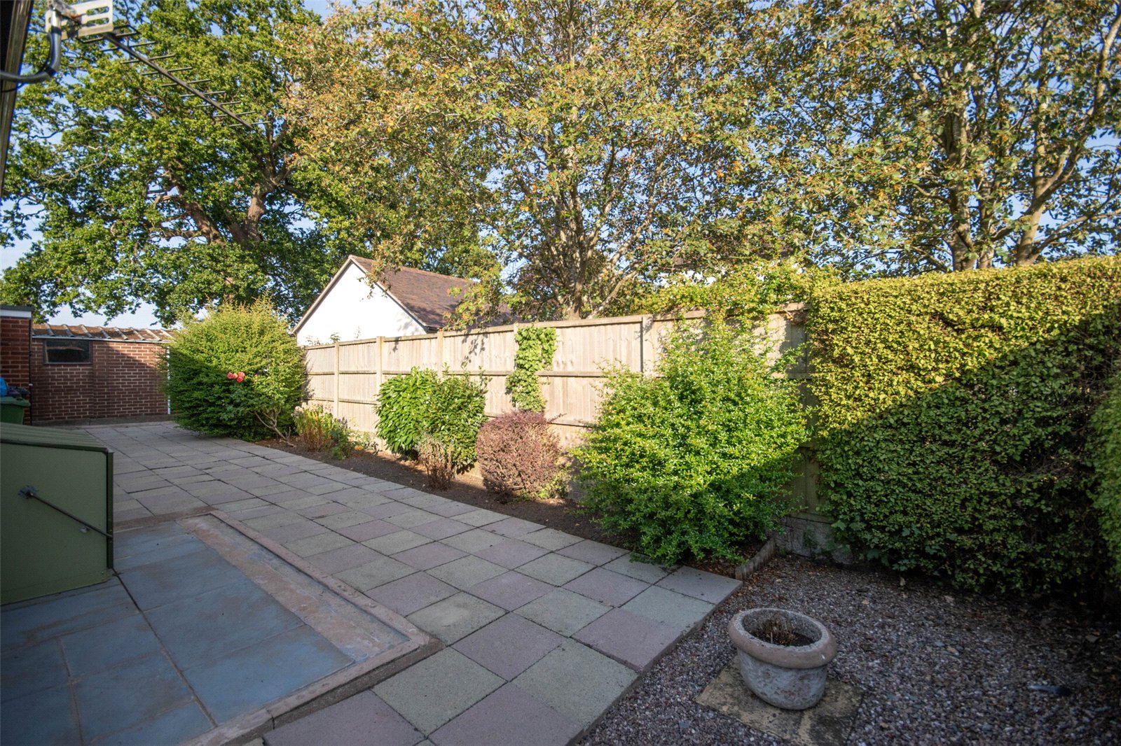 Oakfield Close, Copthorne, Shrewsbury, SY3 - DB Roberts