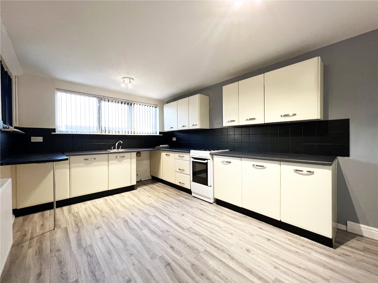 Wantage, Woodside, Telford, TF7 - DB Roberts