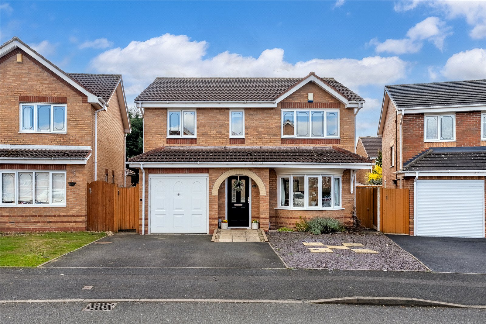 Hedingham Road, Leegomery, Telford, TF1 - DB Roberts