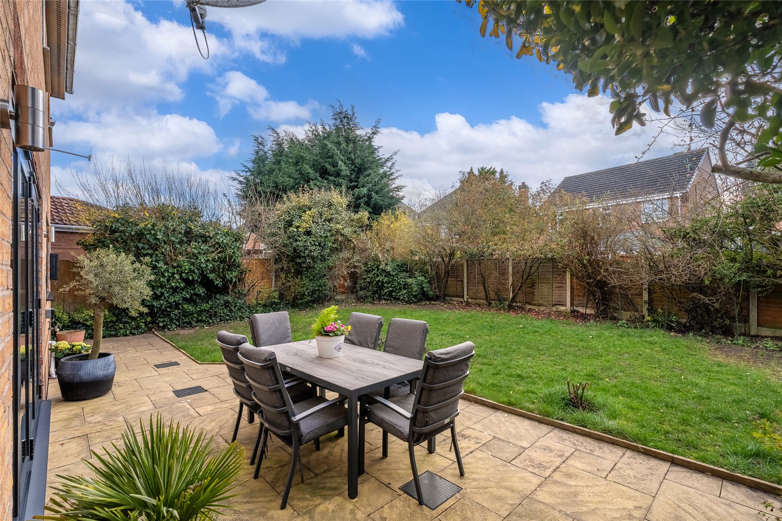 Hedingham Road, Leegomery, Telford, TF1 - DB Roberts