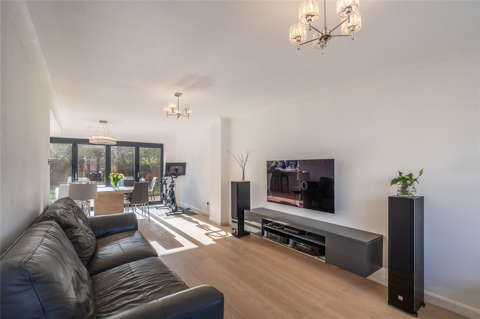 Hedingham Road, Leegomery, Telford, TF1 - DB Roberts