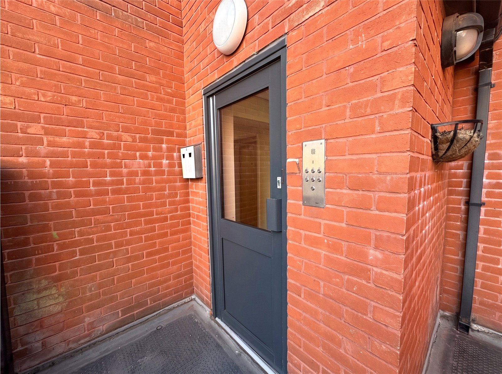 Market Square, Wolverhampton, West Midlands, WV3 - DB Roberts