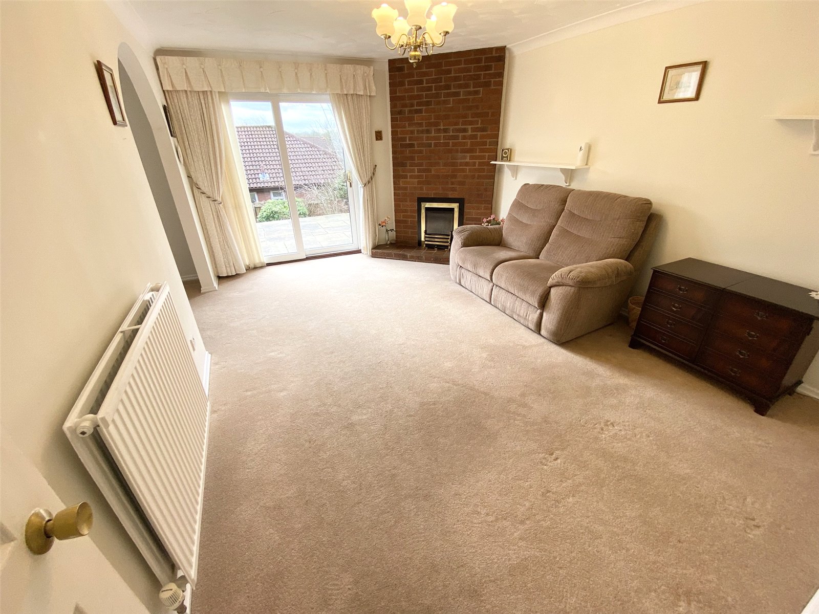 Arundel Close, Randlay, Telford, TF3 - DB Roberts