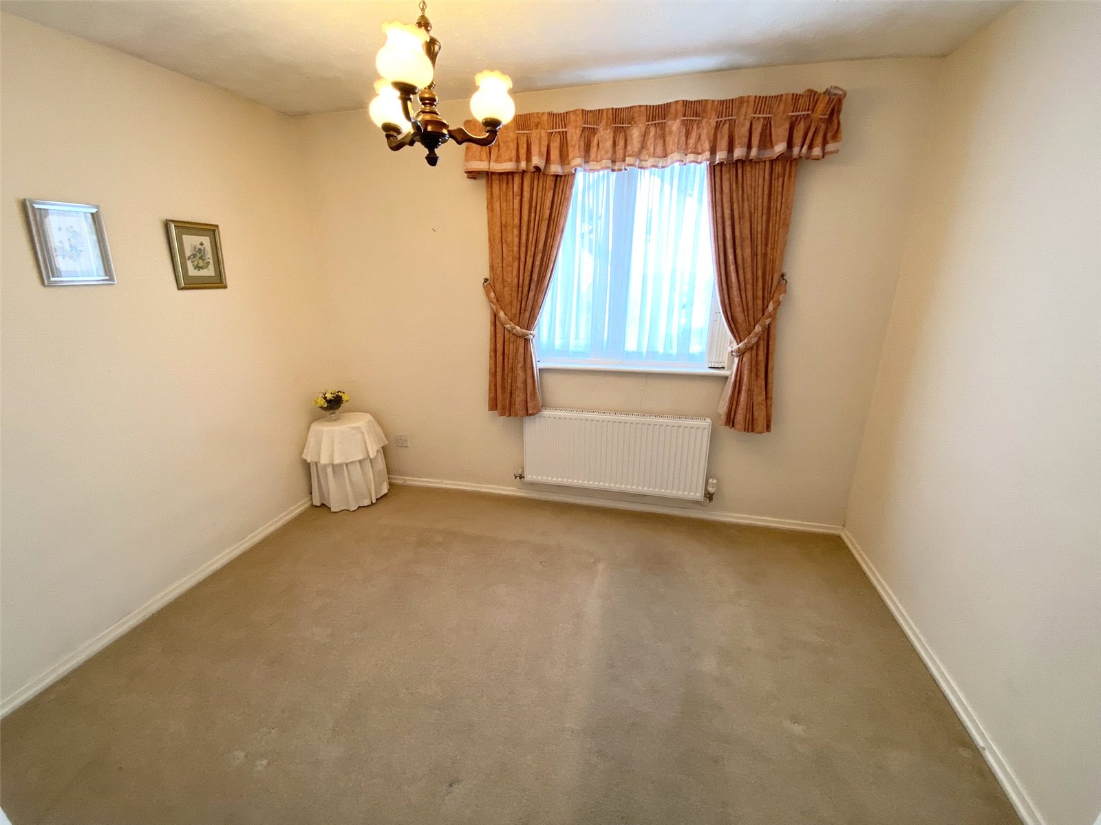 Arundel Close, Randlay, Telford, TF3 - DB Roberts