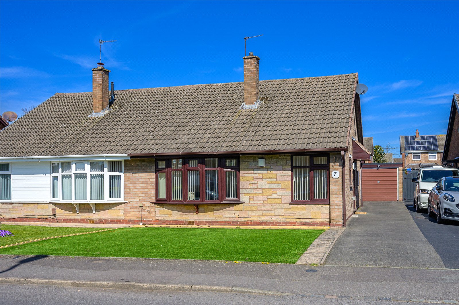 Silverton Way, Wednesfield, Wolverhampton, WV11 - DB Roberts