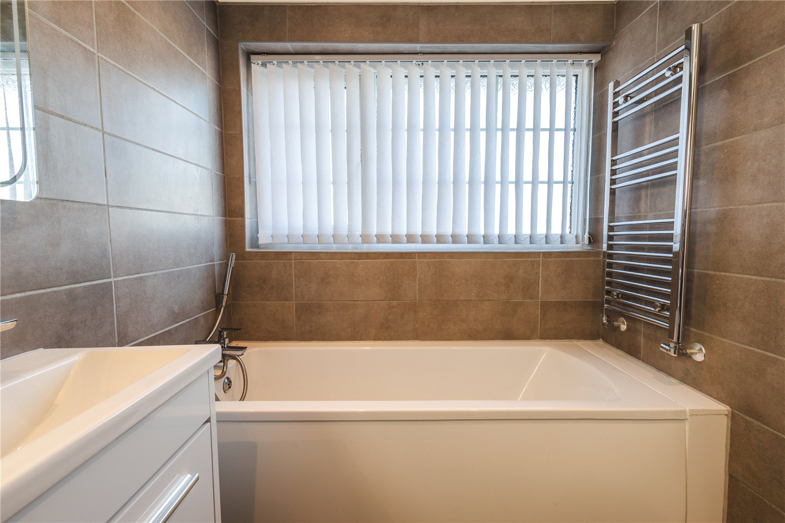 Teagues Crescent, Trench, Telford, TF2 - DB Roberts