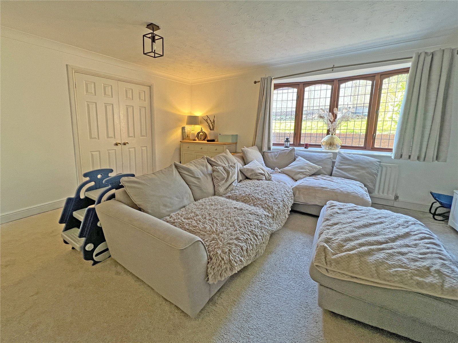 Meadowsweet Drive, Priorslee, Telford, TF2 - DB Roberts