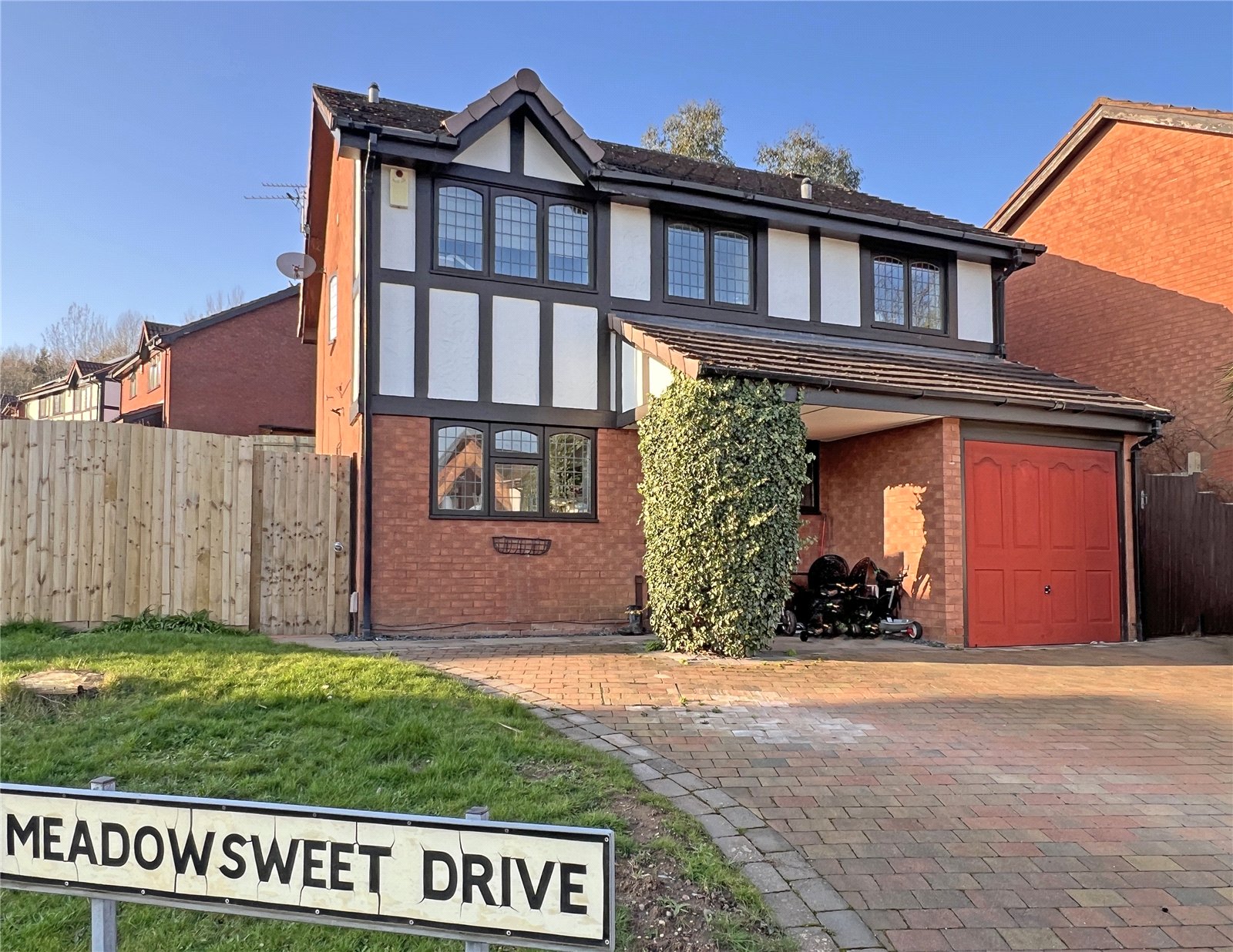 Meadowsweet Drive, Priorslee, Telford, TF2 - DB Roberts