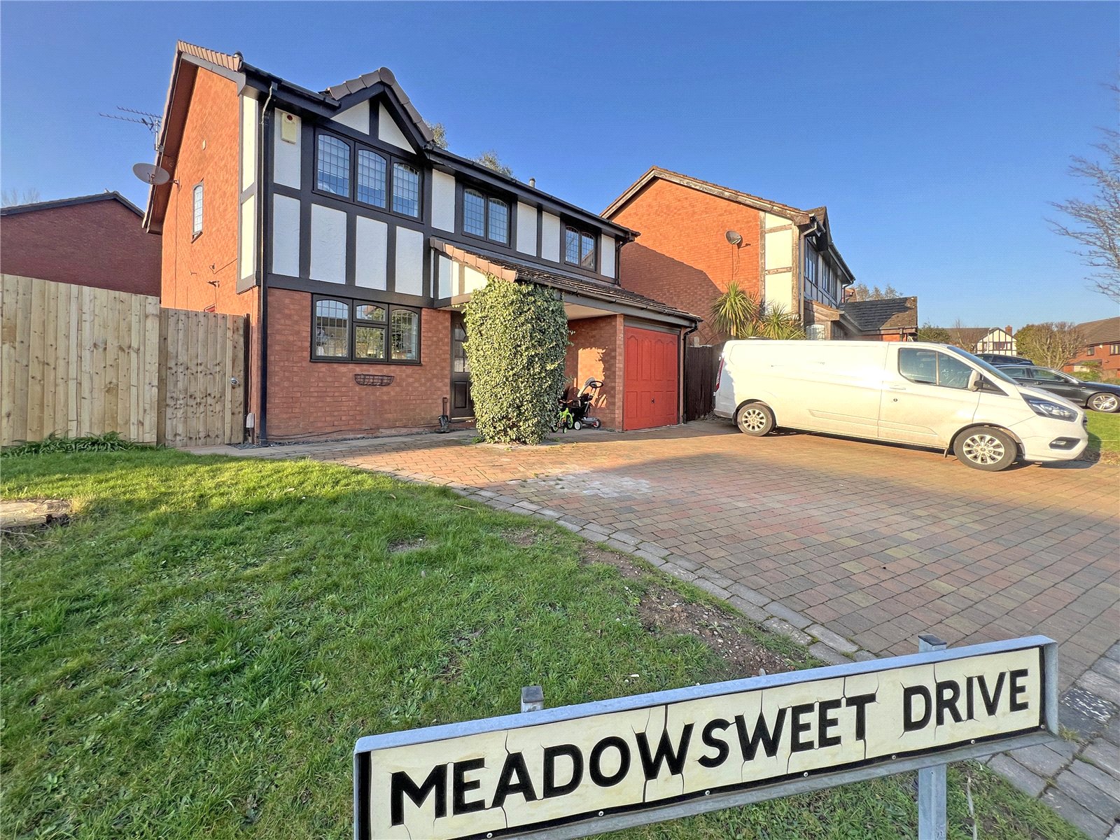 Meadowsweet Drive, Priorslee, Telford, TF2 - DB Roberts